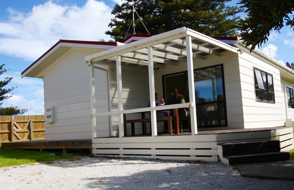 Waikanae Beach Top 10 Holiday Park Gisborne Extérieur photo