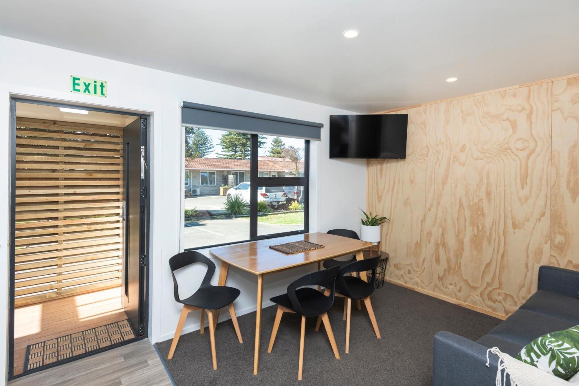Waikanae Beach Top 10 Holiday Park Gisborne Extérieur photo