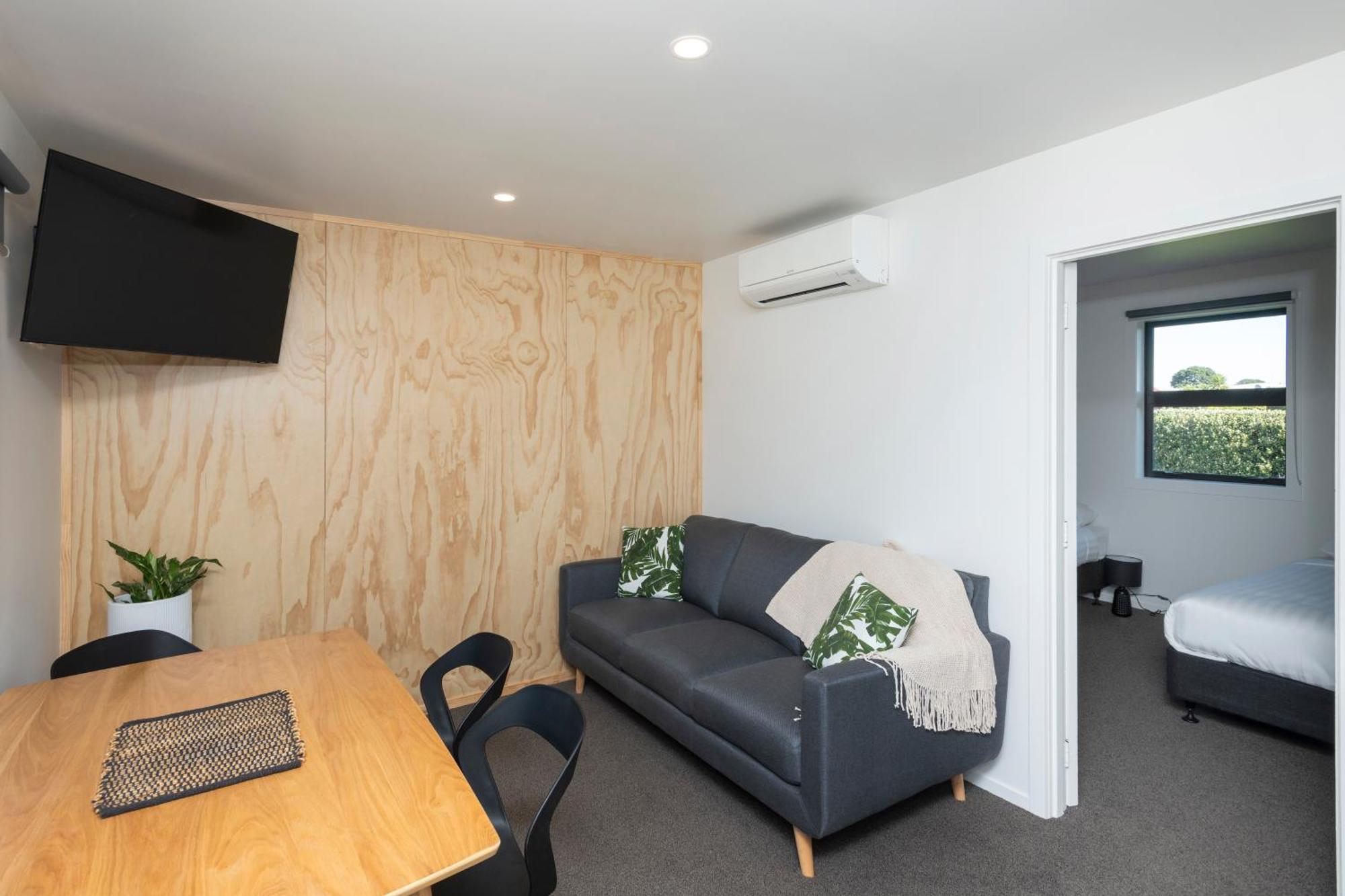 Waikanae Beach Top 10 Holiday Park Gisborne Extérieur photo