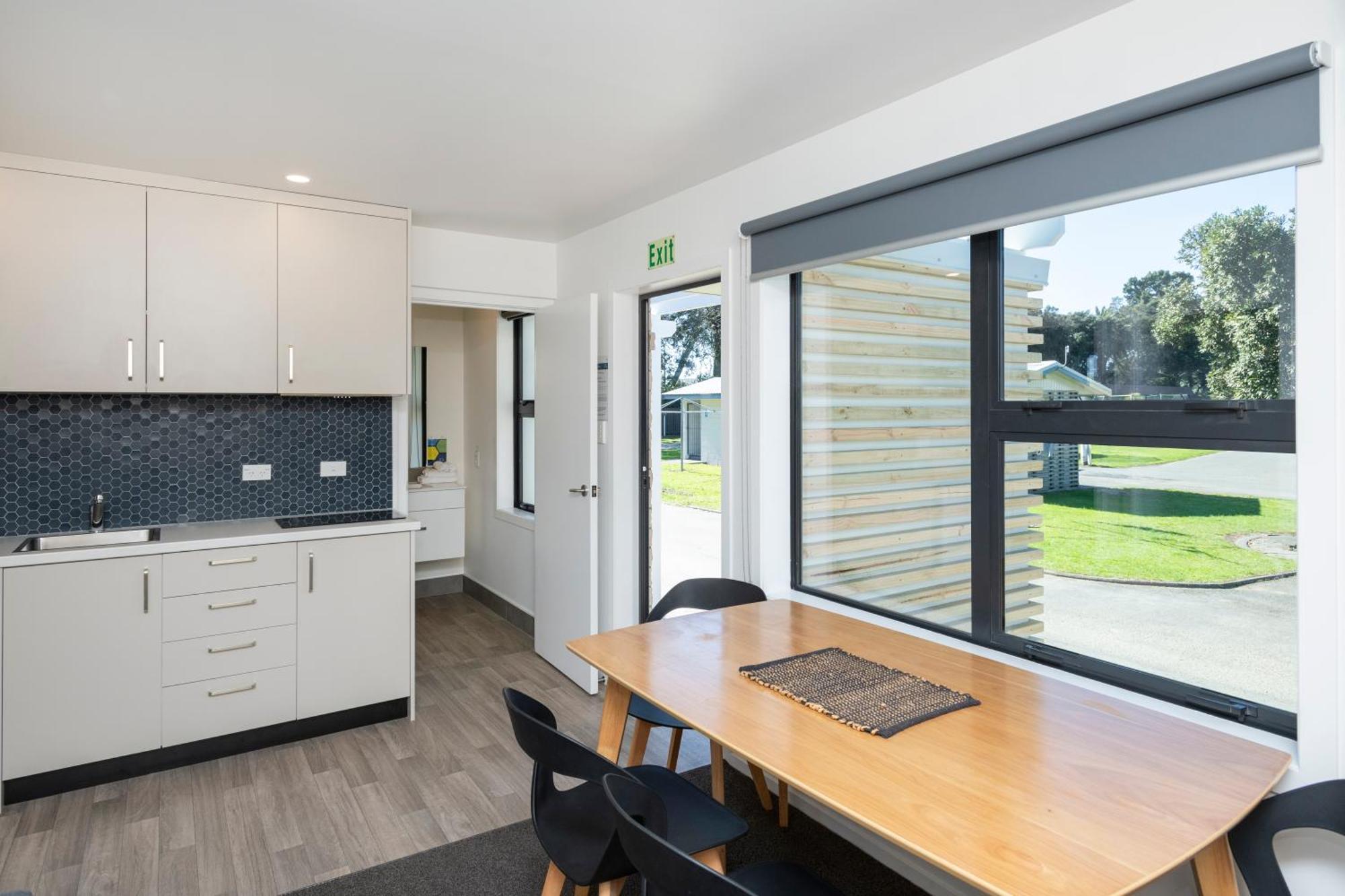 Waikanae Beach Top 10 Holiday Park Gisborne Extérieur photo