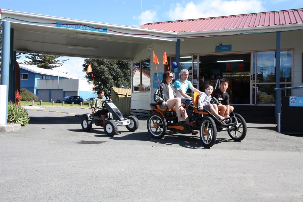 Waikanae Beach Top 10 Holiday Park Gisborne Extérieur photo
