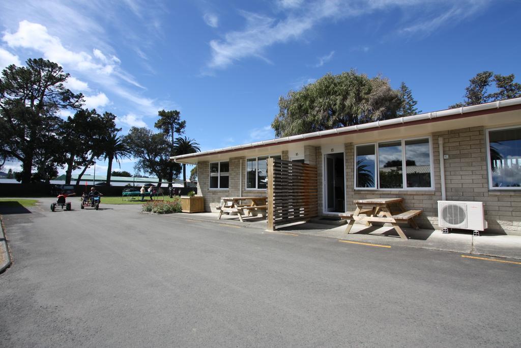 Waikanae Beach Top 10 Holiday Park Gisborne Chambre photo