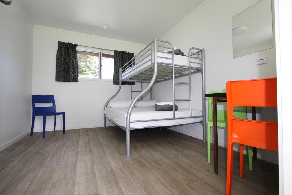 Waikanae Beach Top 10 Holiday Park Gisborne Chambre photo