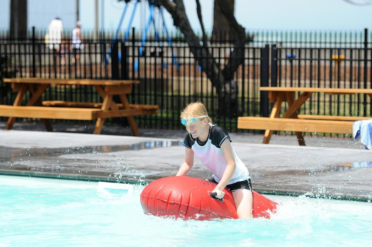 Waikanae Beach Top 10 Holiday Park Gisborne Extérieur photo